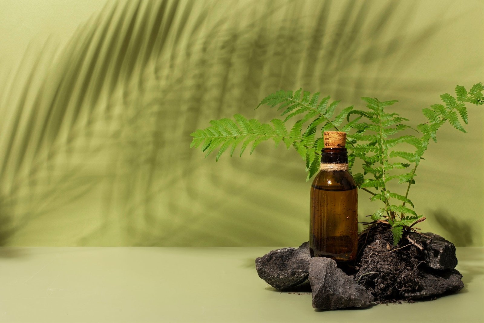 Uncovering The Benefits of Tea Tree Oil Aromatherapy: An Essential Guide To Natural Relaxation & Anxiety Relief